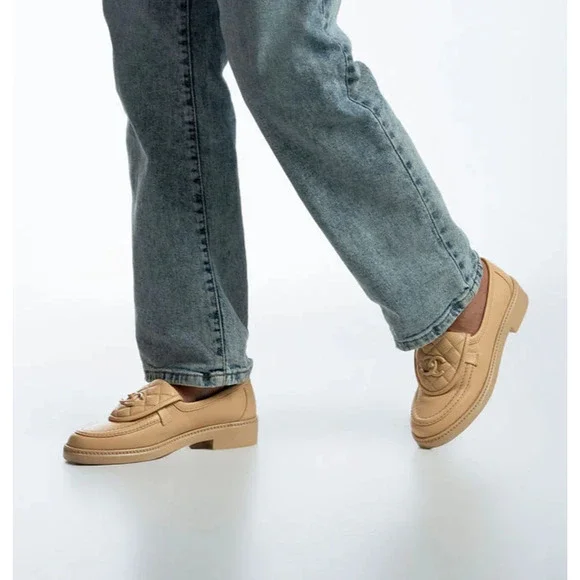 Chanel 24C Beige Leather Quilted Flap Turnlock CC Logo Moccasin Flat Loafer 38.5 - Picture 6 of 16